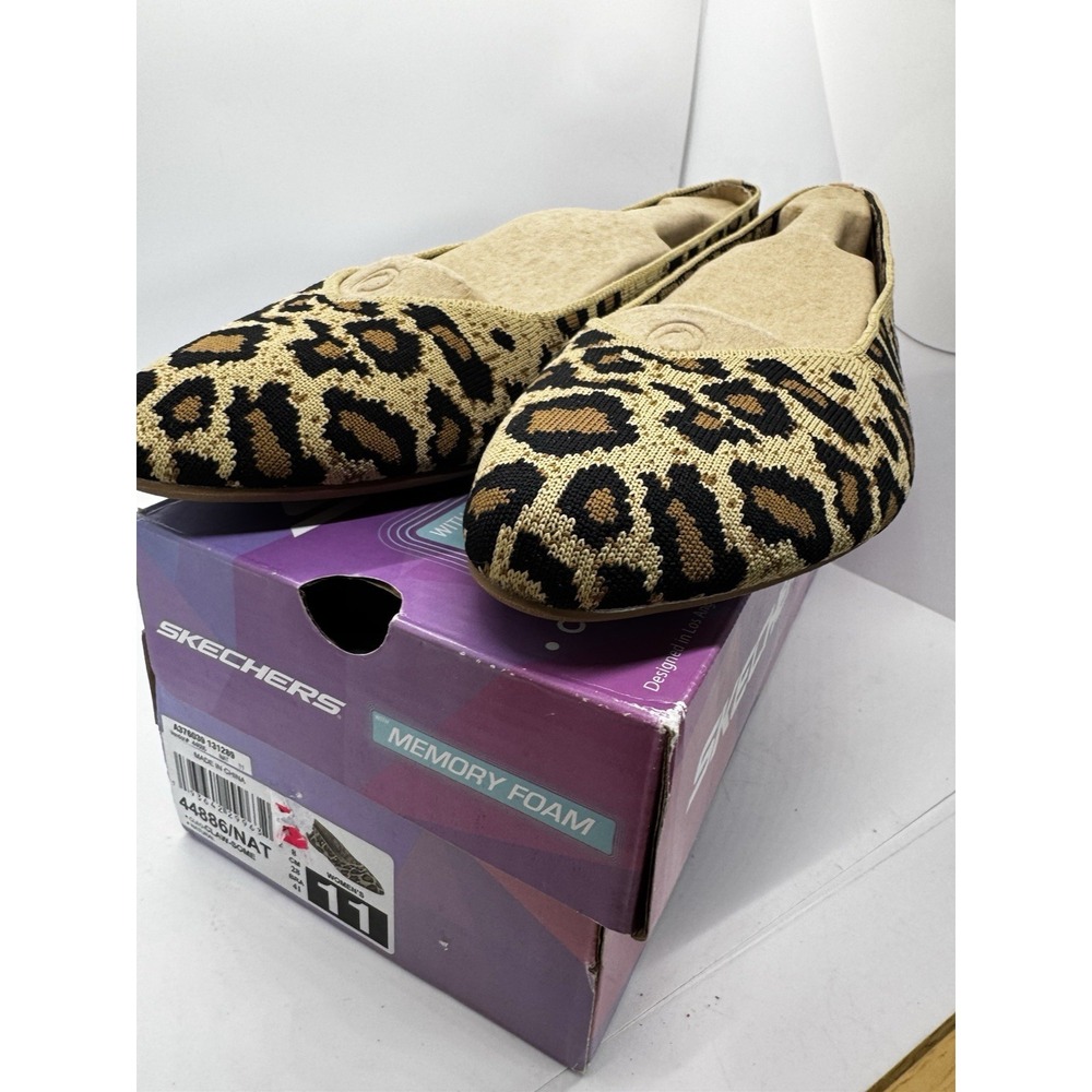 Skechers Cleo Claw Some Leopard Flats Women's Size 11 Stretch Fit New W Box
